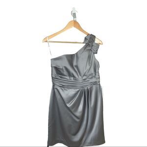 DAVID’S BRIDAL Women’s Satin One Shoulder Special Occasion Dress Silver Size 12